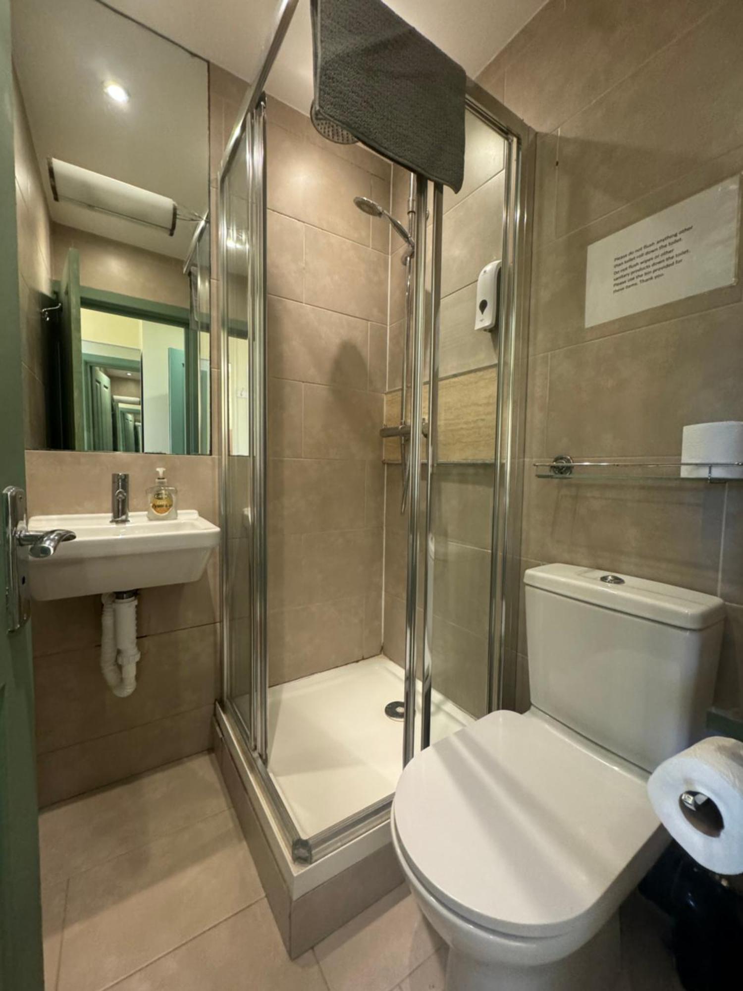 Matheson Olympia Hotel Лондон Экстерьер фото