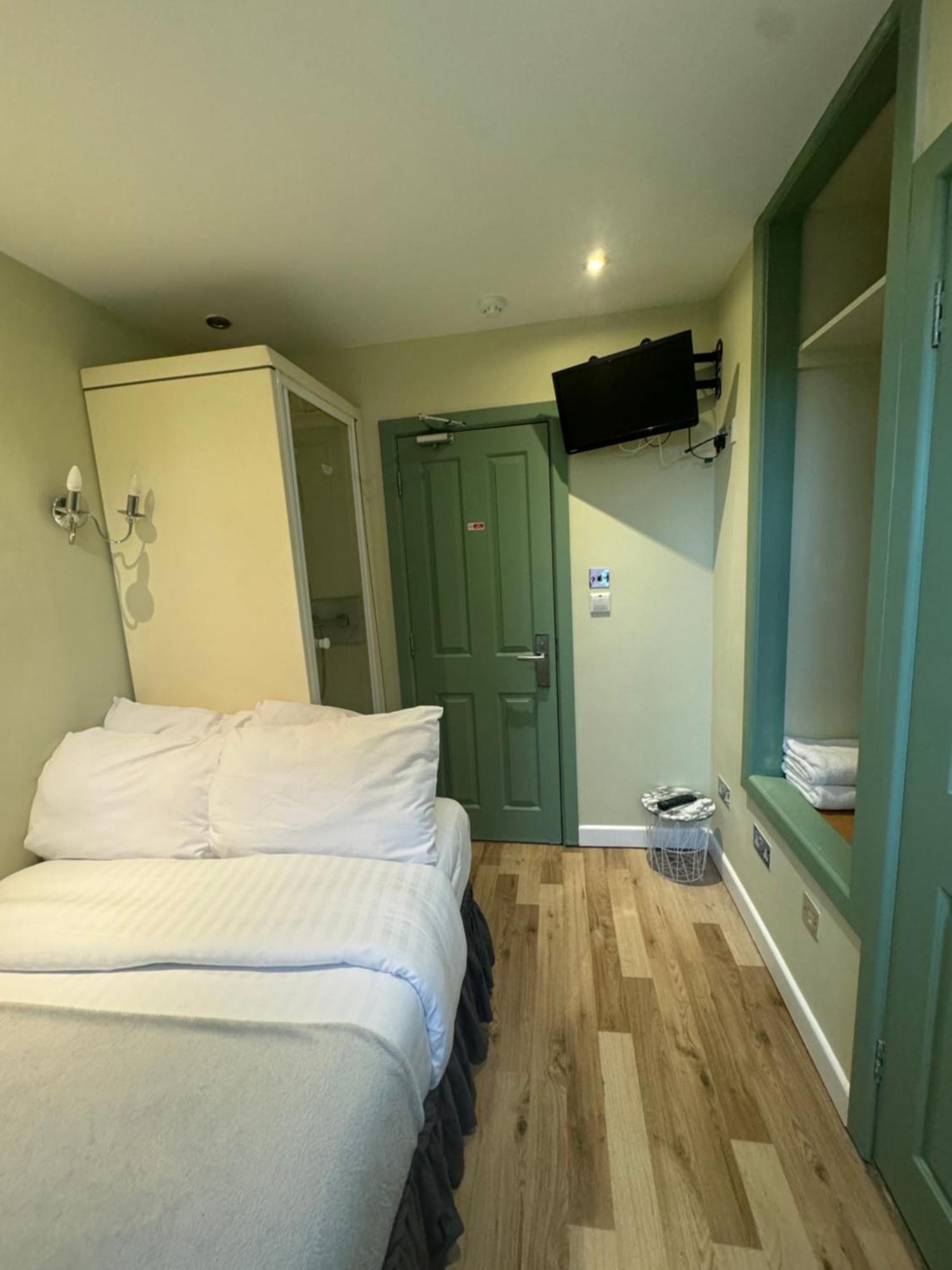 Matheson Olympia Hotel Лондон Экстерьер фото