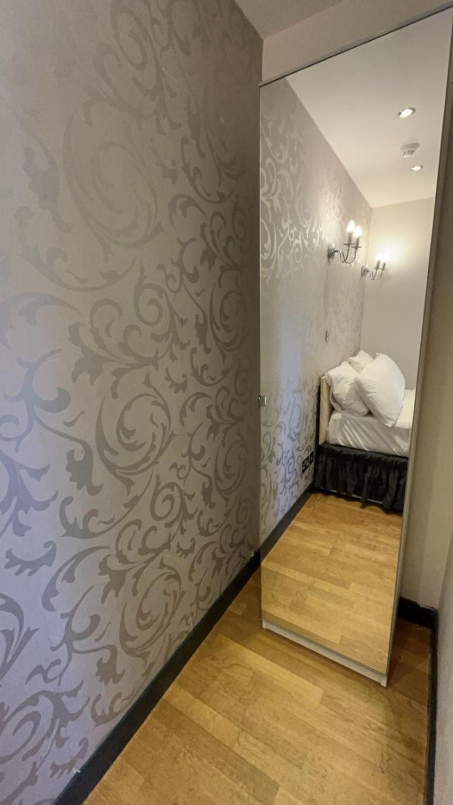 Matheson Olympia Hotel Лондон Экстерьер фото