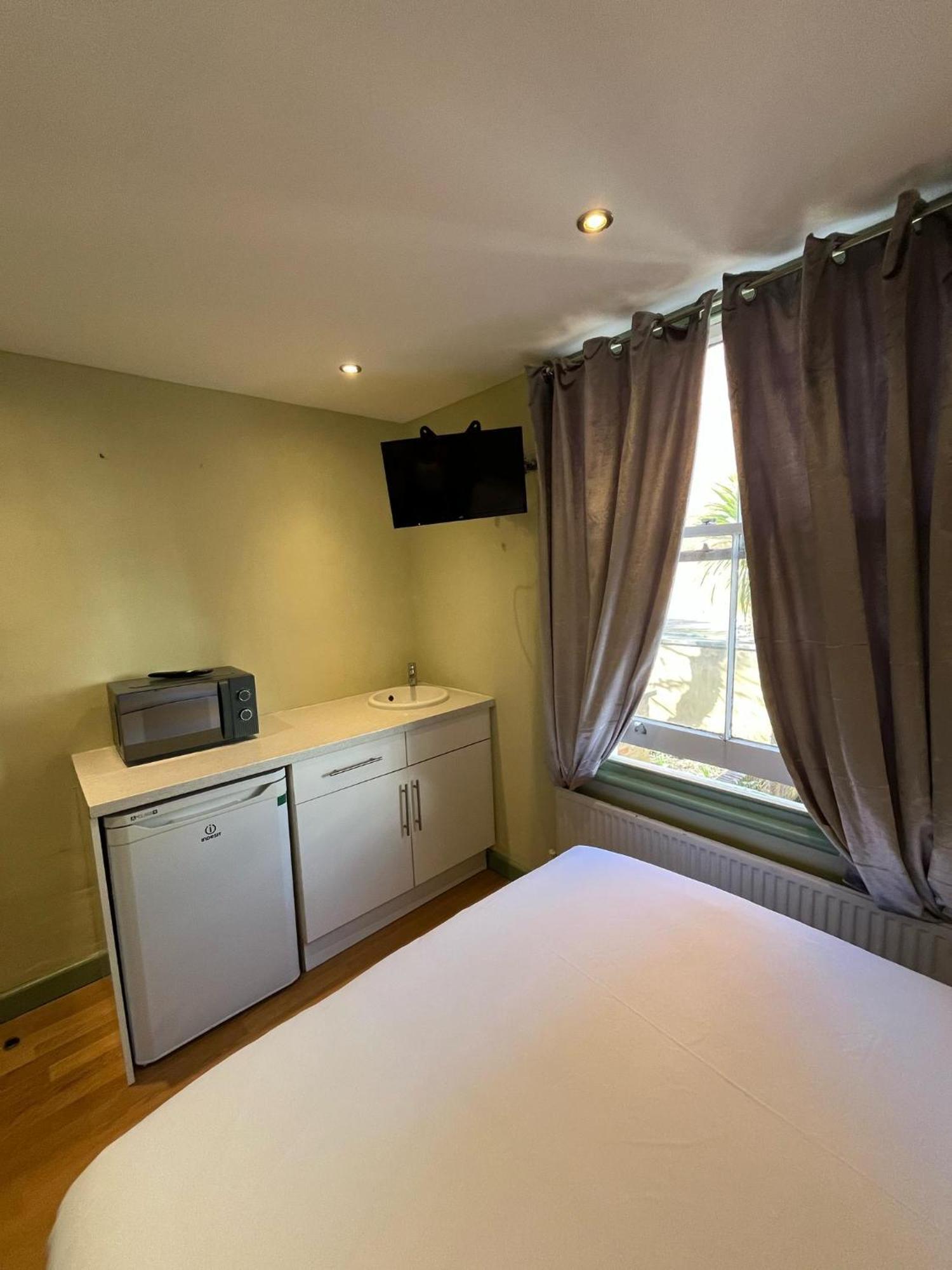 Matheson Olympia Hotel Лондон Экстерьер фото